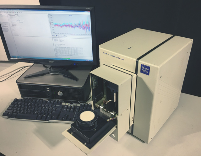 Foss NIRSystems 5000-II Feed & Forage Analyzer, Sample Spinning Model