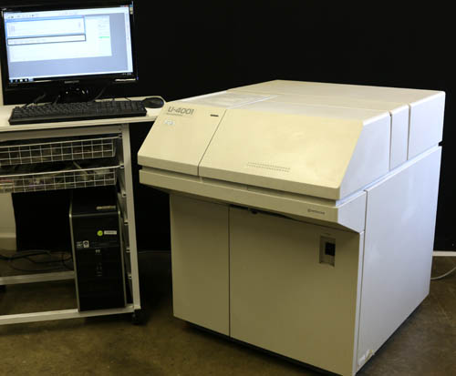 Hitachi U-4001 Research-Grade Uv-Vis-NIR Spectrophotometer