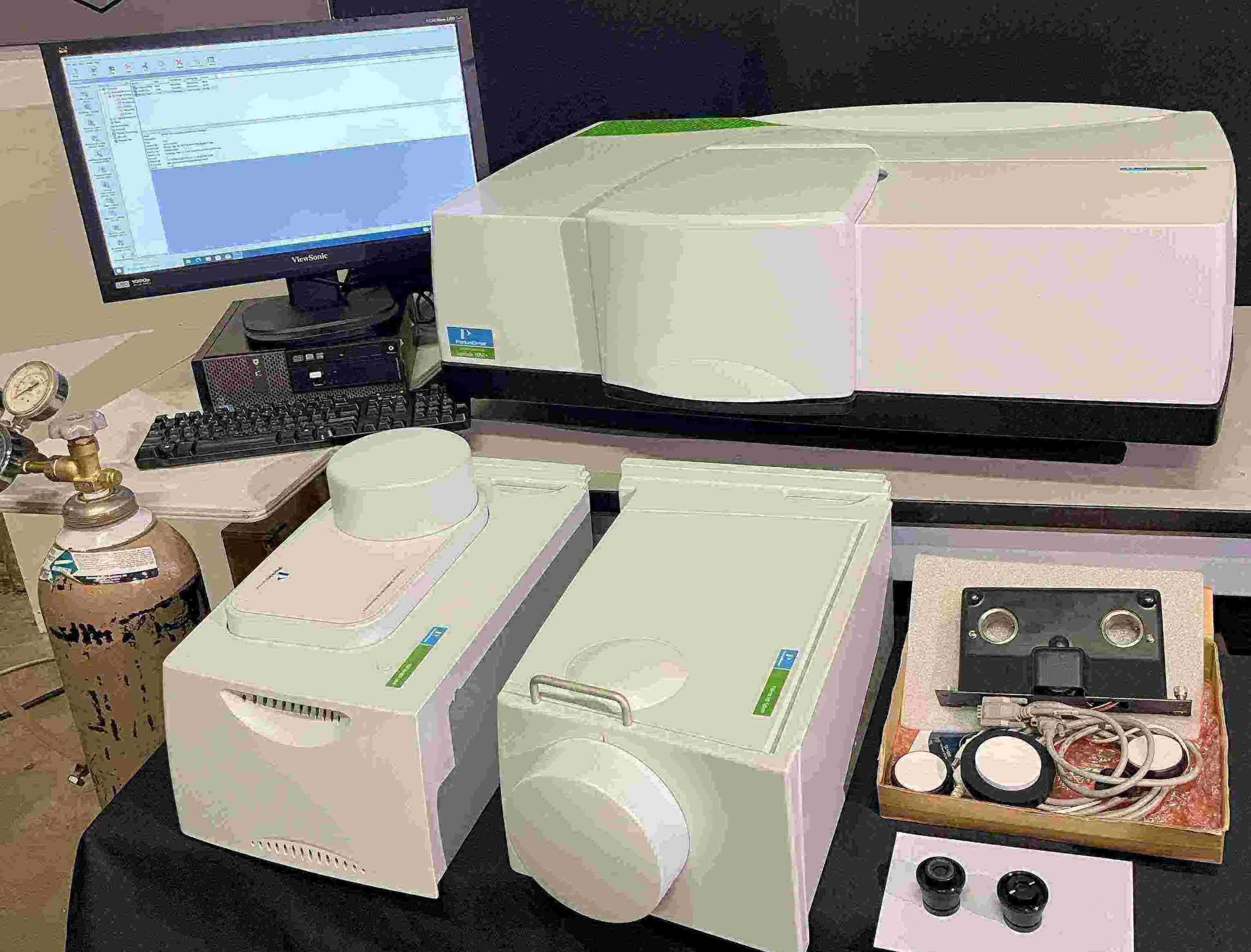 Perkin Elmer LAMBDA 1050+ Plus UV-VIS-NIR, WB 3D, URA, 150-mm Ø InGaAs Sphere